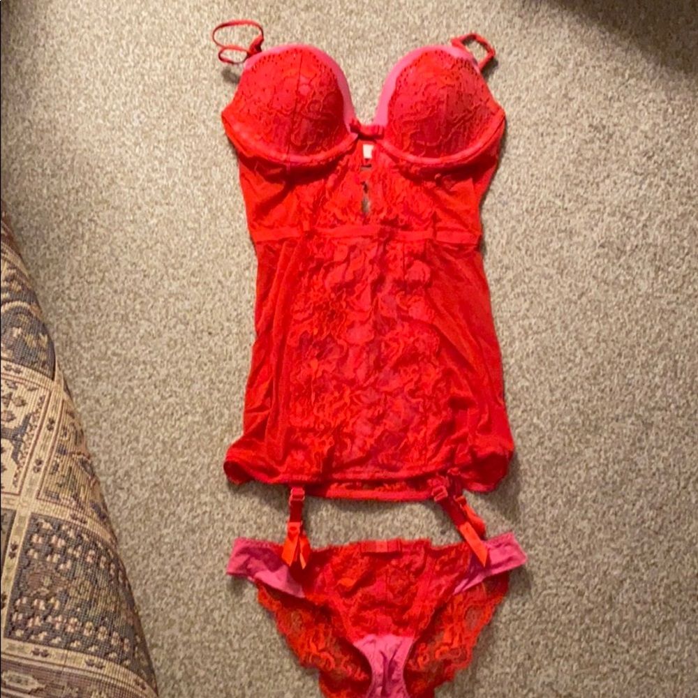 Victoria’s Secret corset lingerie set 34D